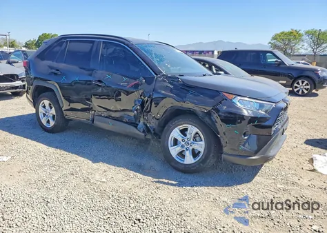 2021 Toyota Rav4 Xle из США, поврежденный, VIN 2T3W1RFVXMC105064